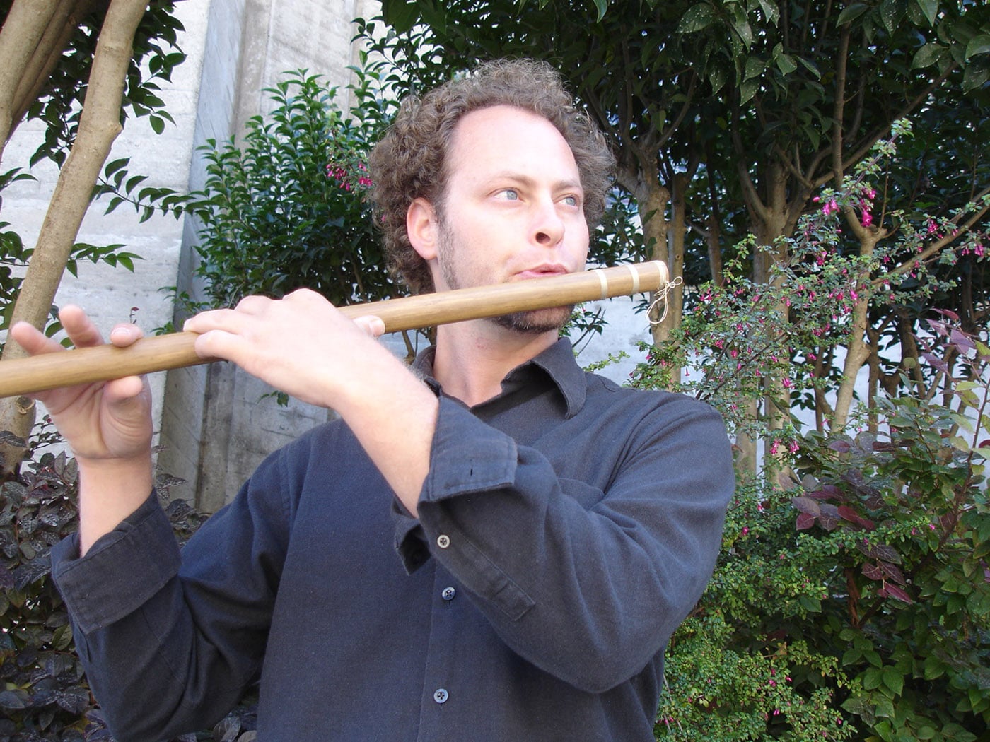 Aharon Wheels Bolsta plays bansuri
