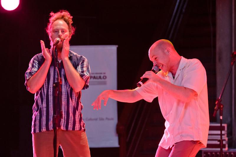 Aharon body percussion with Sam Rogers at IBMF 2010 Sao Paulo